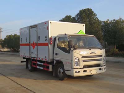 江特牌JDF5041XRYJ6型易燃液體廂式運(yùn)輸車(chē)