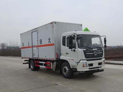 江特牌JDF5180XZWDFH6型雜項危險物品廂式運(yùn)輸車
